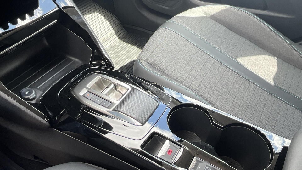 Peugeot e-208 50 Allure 5d