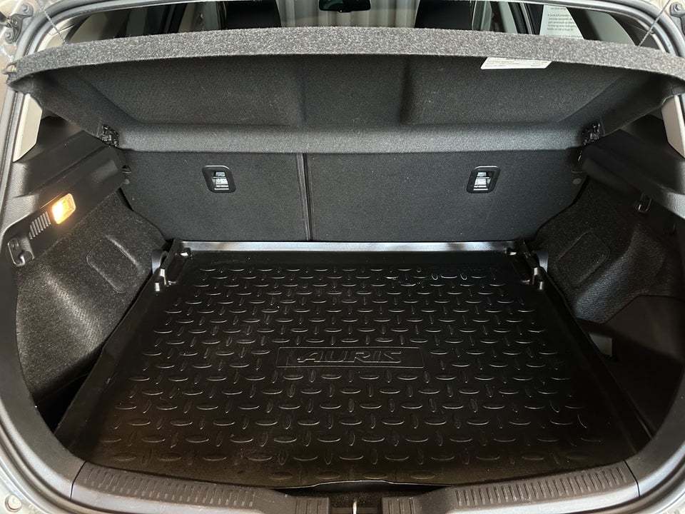 Toyota Auris 1,8 Hybrid H2 Comfort CVT 5d