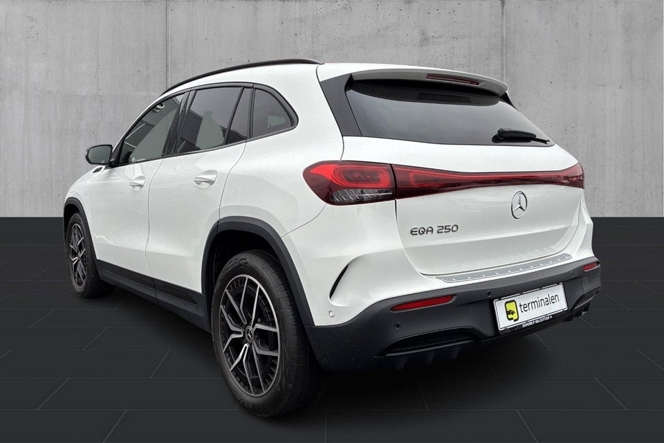 Mercedes EQA250 AMG Line 5d
