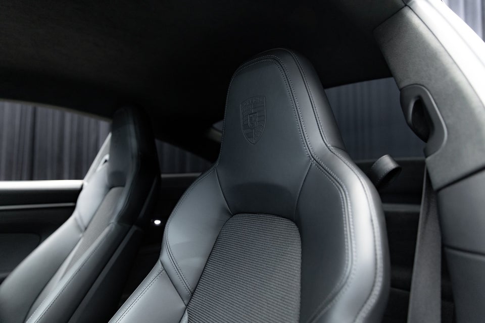 Porsche 911 GT3 4,0 Touring Coupé 2d