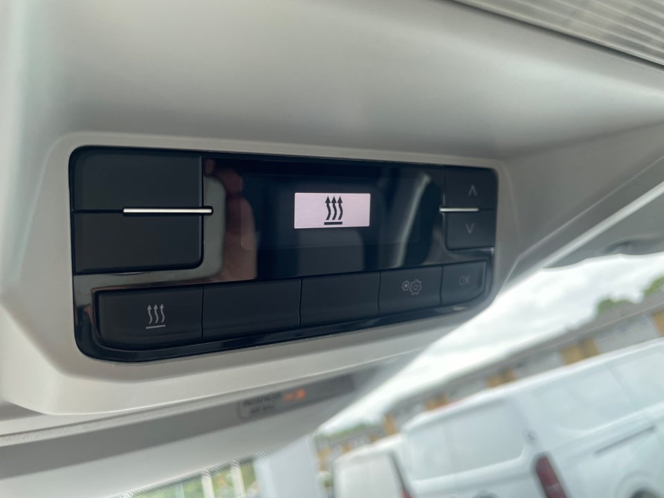 VW Crafter 35 2,0 TDi 177 Kassevogn L3H3 aut.