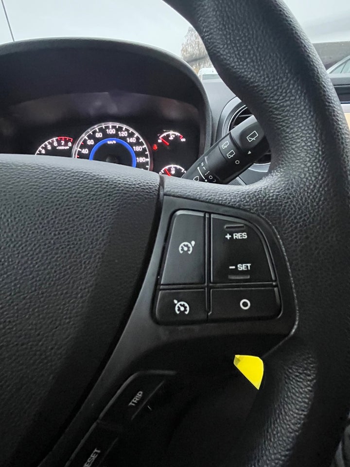 Hyundai i10 1,0 Premium 5d