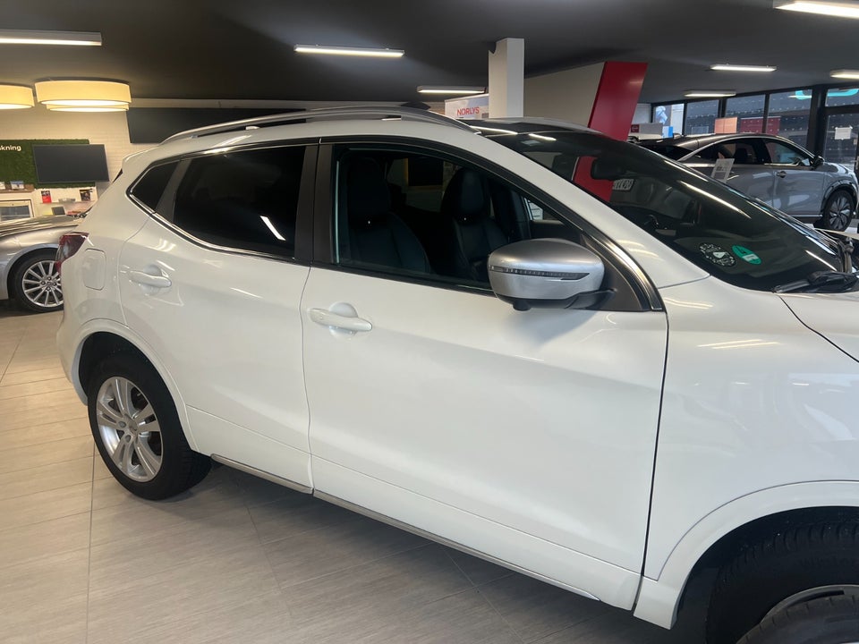 Nissan Qashqai 1,3 Dig-T 160 Tekna+ Dynamic DCT 5d