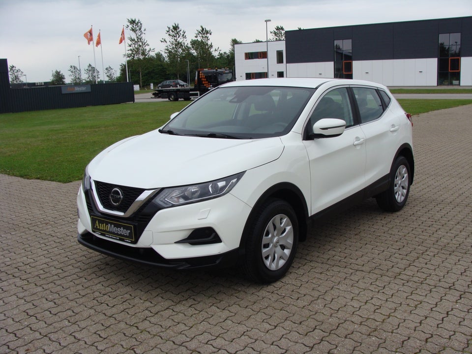 Nissan Qashqai 1,3 Dig-T 140 Visia 5d