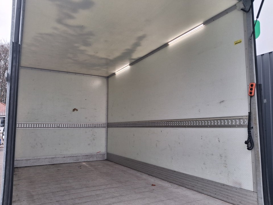 Iveco Daily 2,3 35S16 Alukasse m/lift AG8 2d