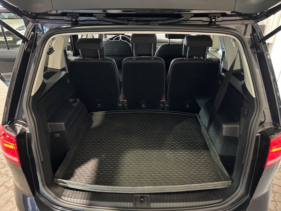 VW Touran 1,6 TDi 115 Comfortline 5d