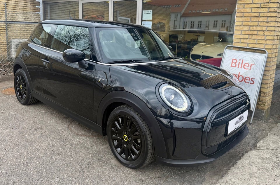 MINI Cooper SE Classic Trim 3d