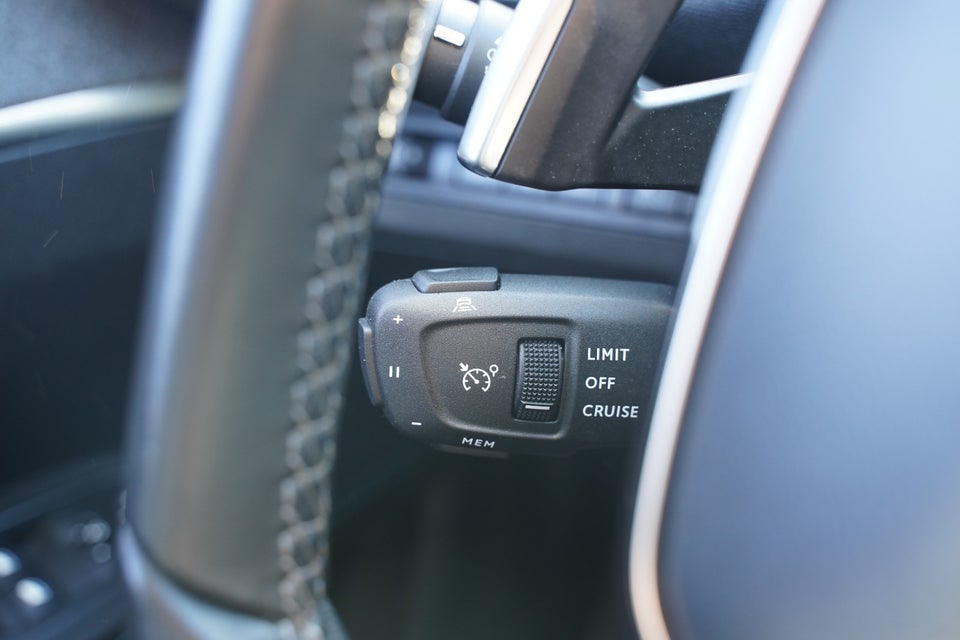 Peugeot 3008 1,6 Hybrid Allure Pack EAT8 5d