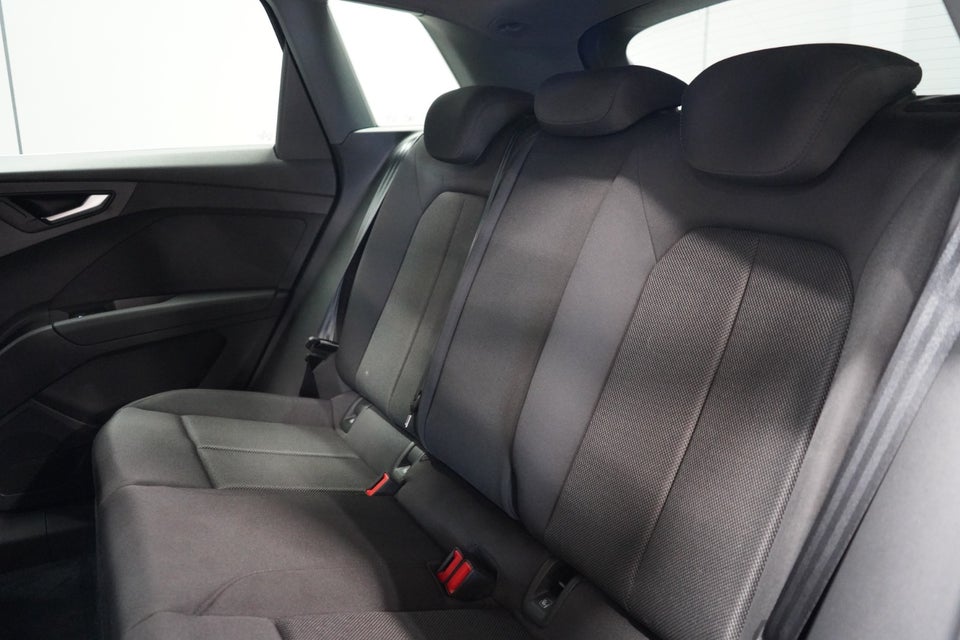 Audi Q4 e-tron 45 S-line 5d