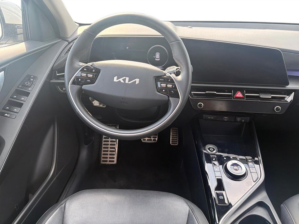 Kia Niro 64 EV Premium 5d