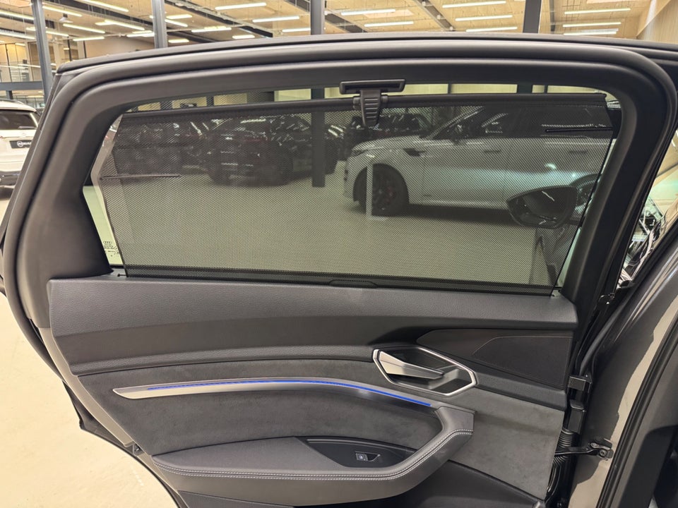 Audi e-tron 55 S-line Sportback quattro 5d