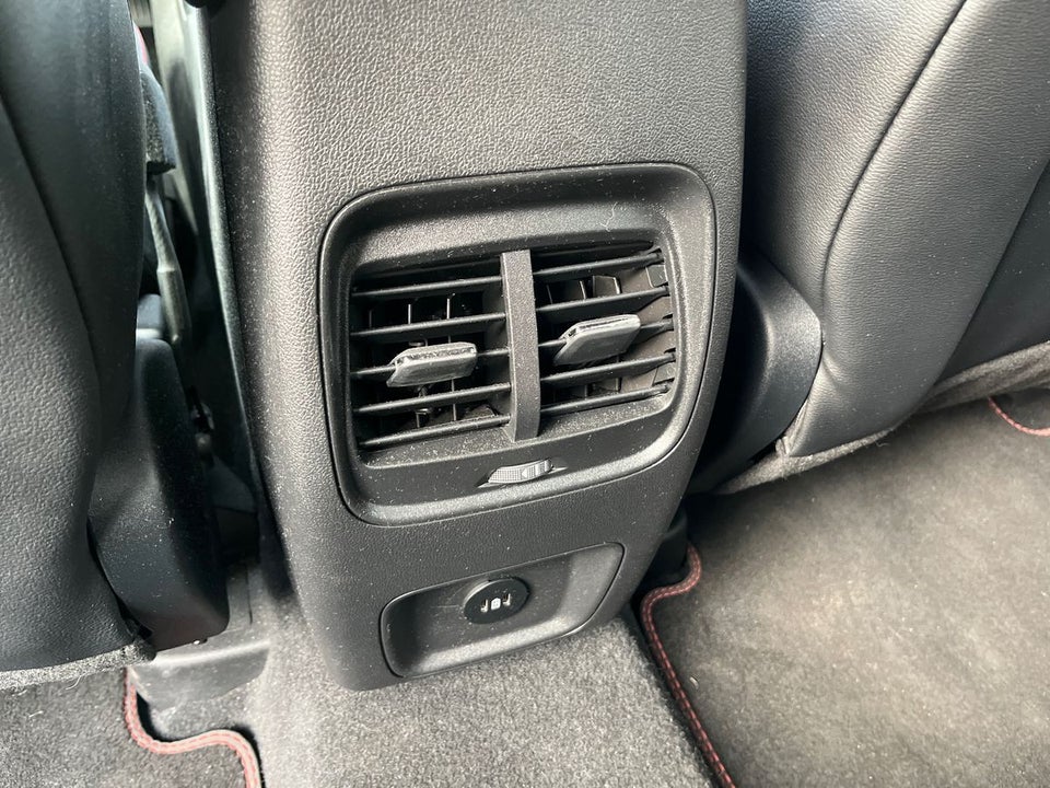 Ford Kuga 2,5 PHEV ST-Line X CVT 5d