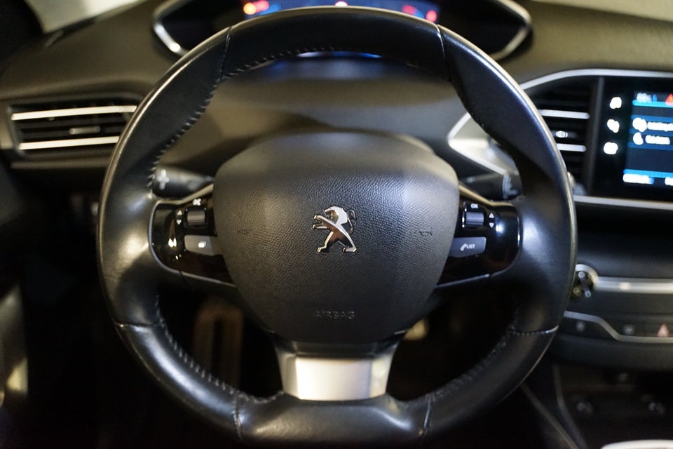 Peugeot 308 1,5 BlueHDi 130 Allure Grand Van 5d