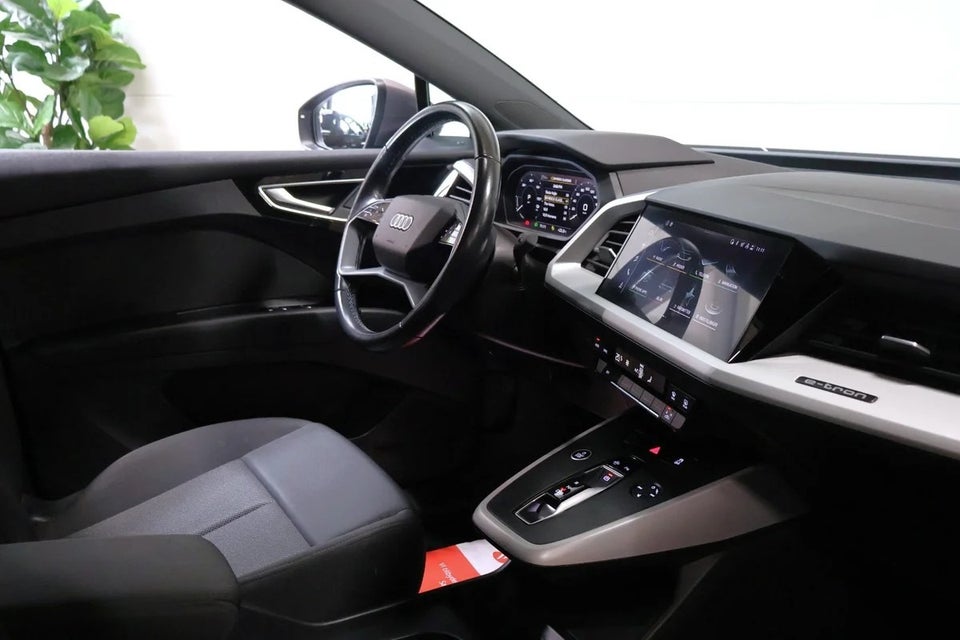 Audi Q4 e-tron 40 Advanced 5d