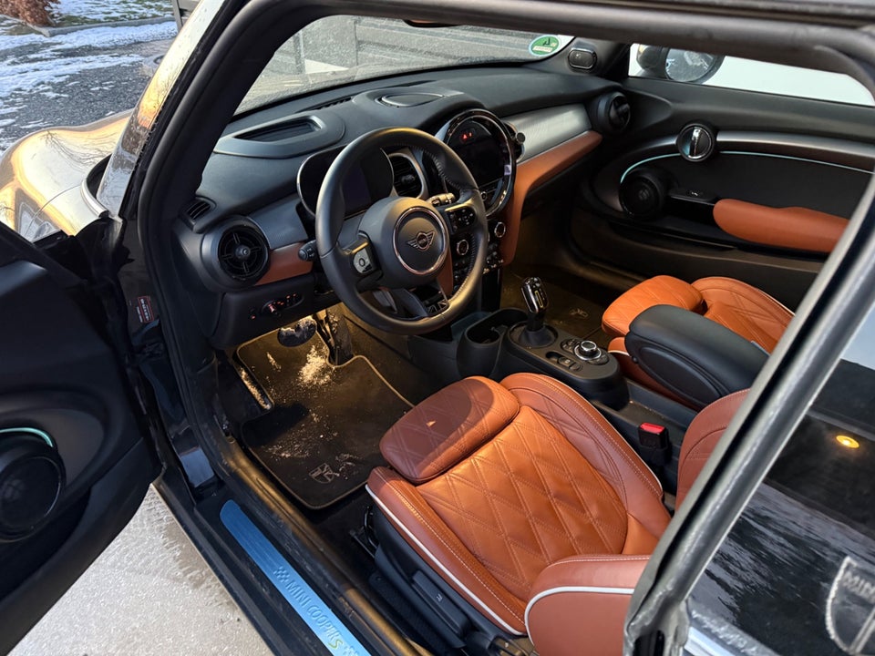 MINI Cooper SE Younique Trim 3d