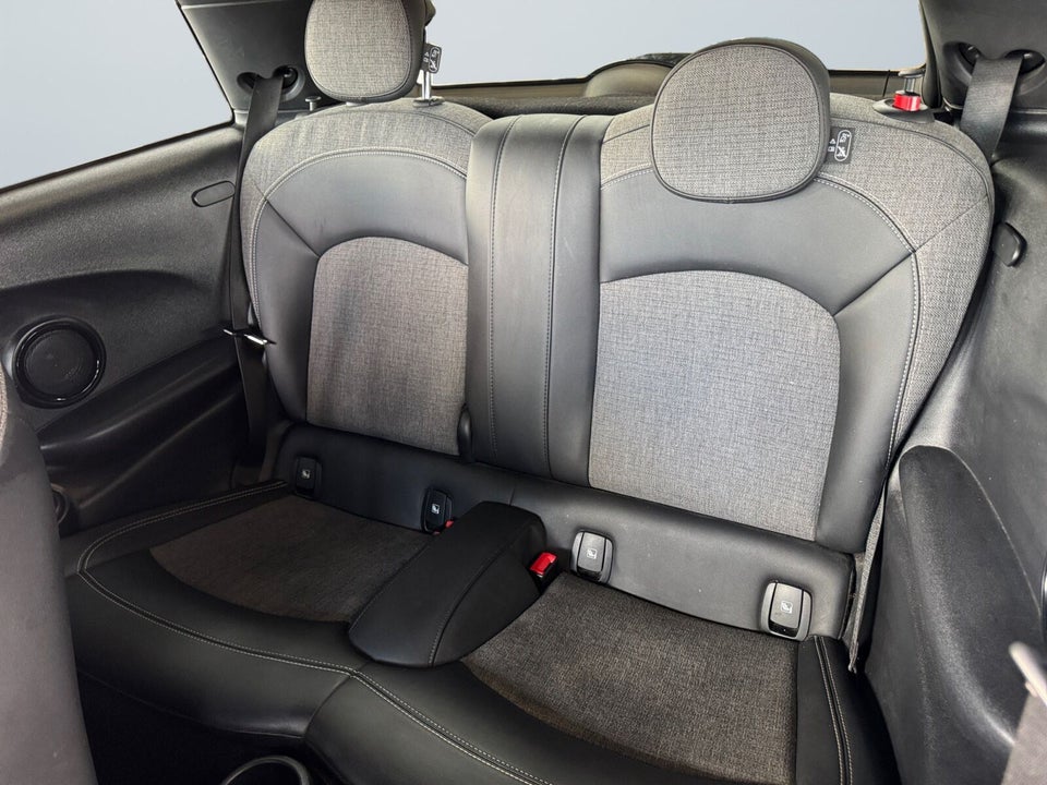 MINI Cooper SE Classic 3d