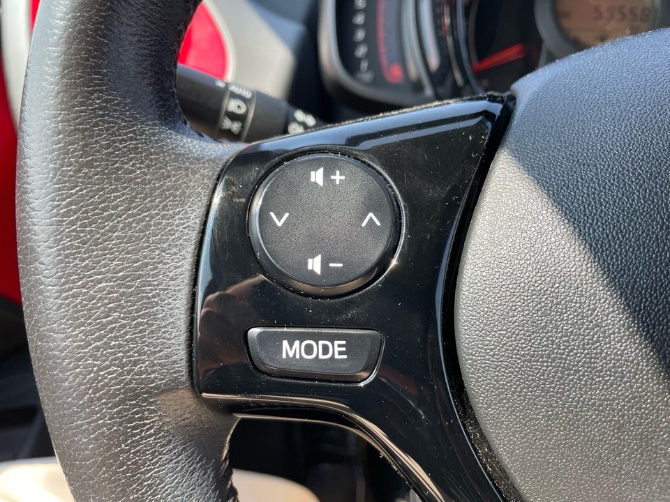 Toyota Aygo 1,0 VVT-i x-press 5d