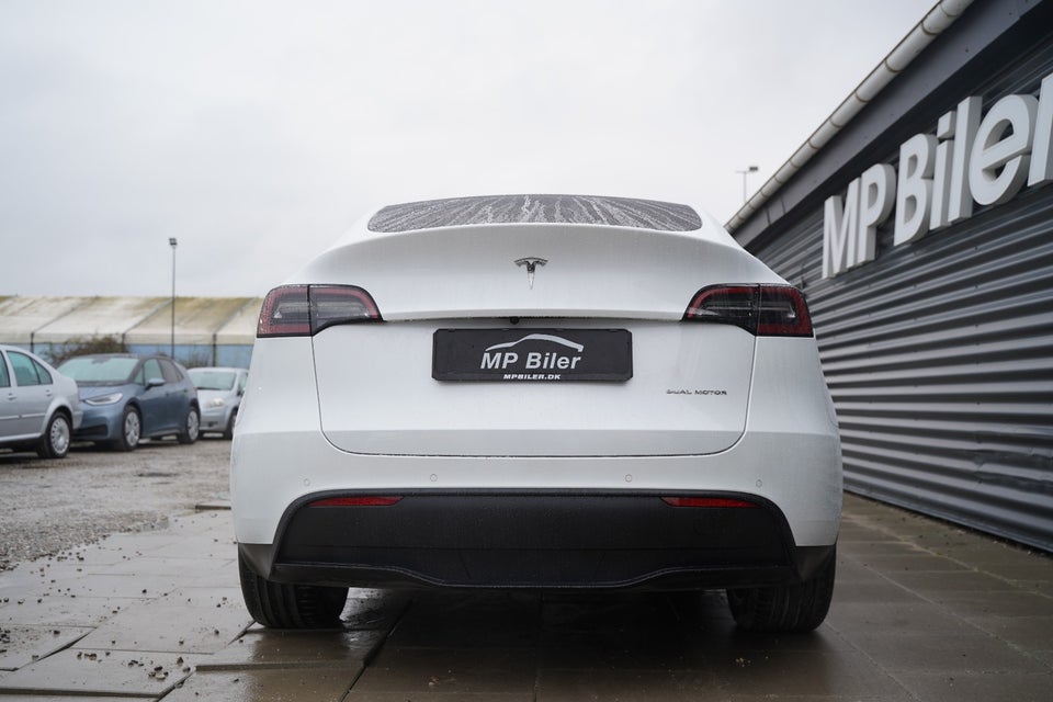 Tesla Model Y Long Range AWD 5d