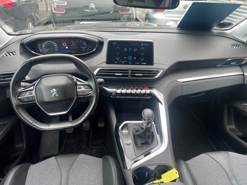 Peugeot 5008 1,6 BlueHDi 120 Allure 7prs 5d