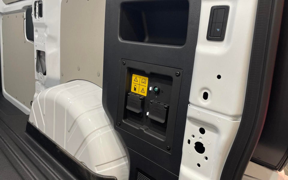 Ford E-Transit Custom 320S 64 Limited