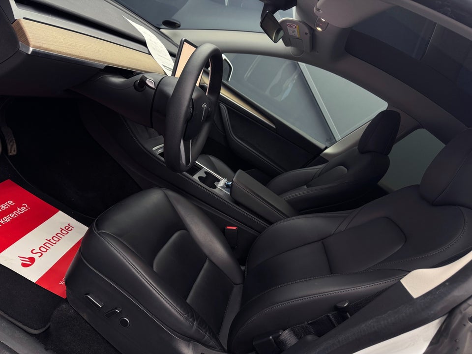 Tesla Model Y RWD 5d