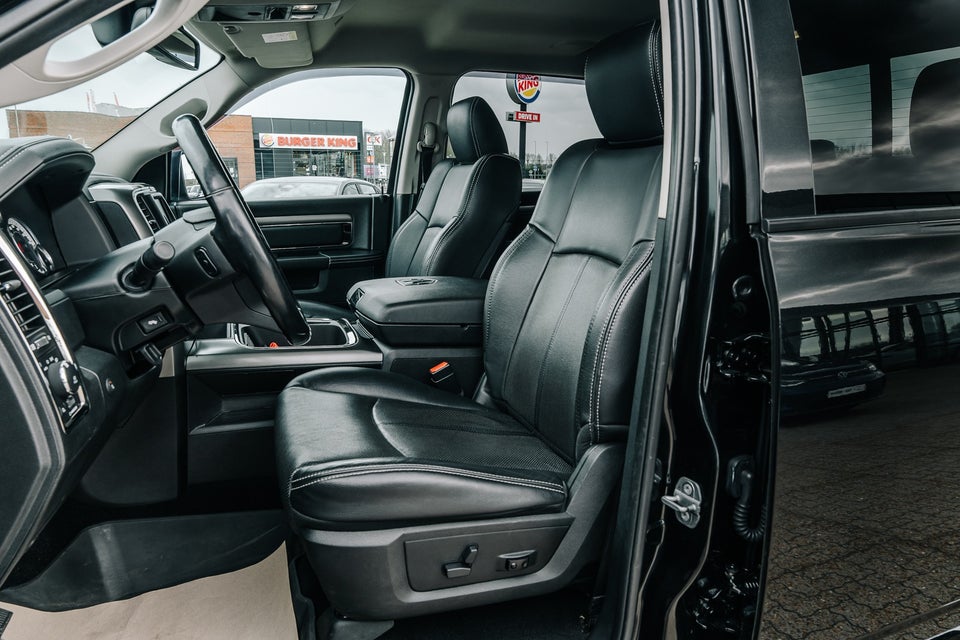 Dodge RAM 1500 5,7 V8 Sport Crew Cab aut. 4x4 4d