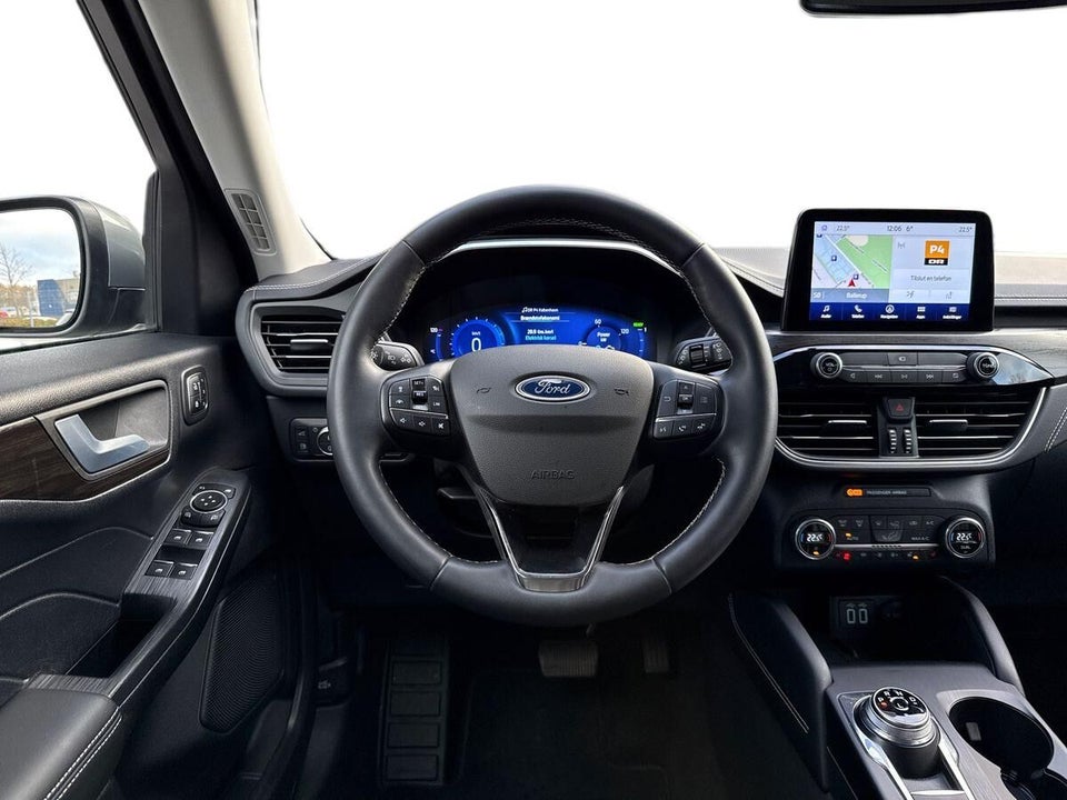 Ford Kuga 2,5 PHEV Vignale CVT 5d