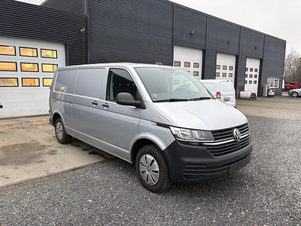 VW Transporter 2,0 TDi 150 Kassevogn DSG lang