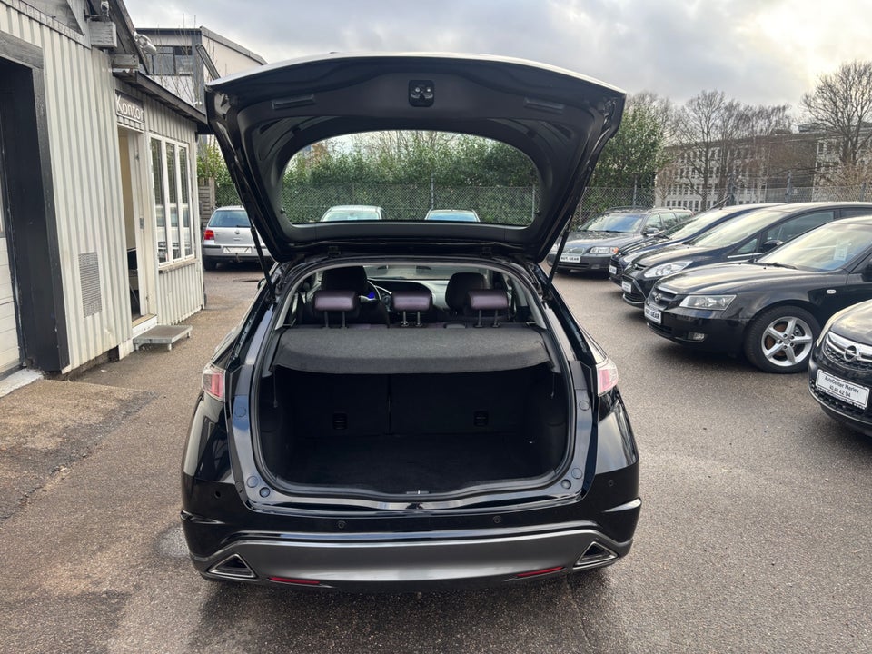 Honda Civic 1,8 Sport 5d