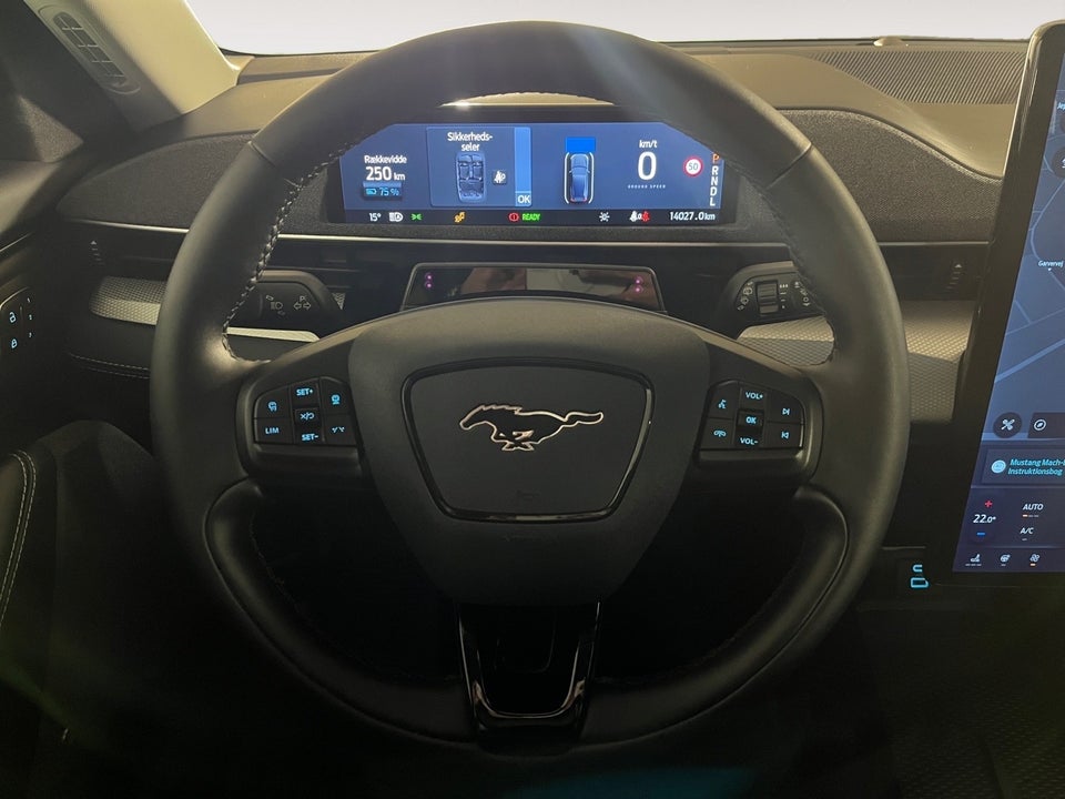 Ford Mustang Mach-E 75 Premium Standard Range AWD 5d