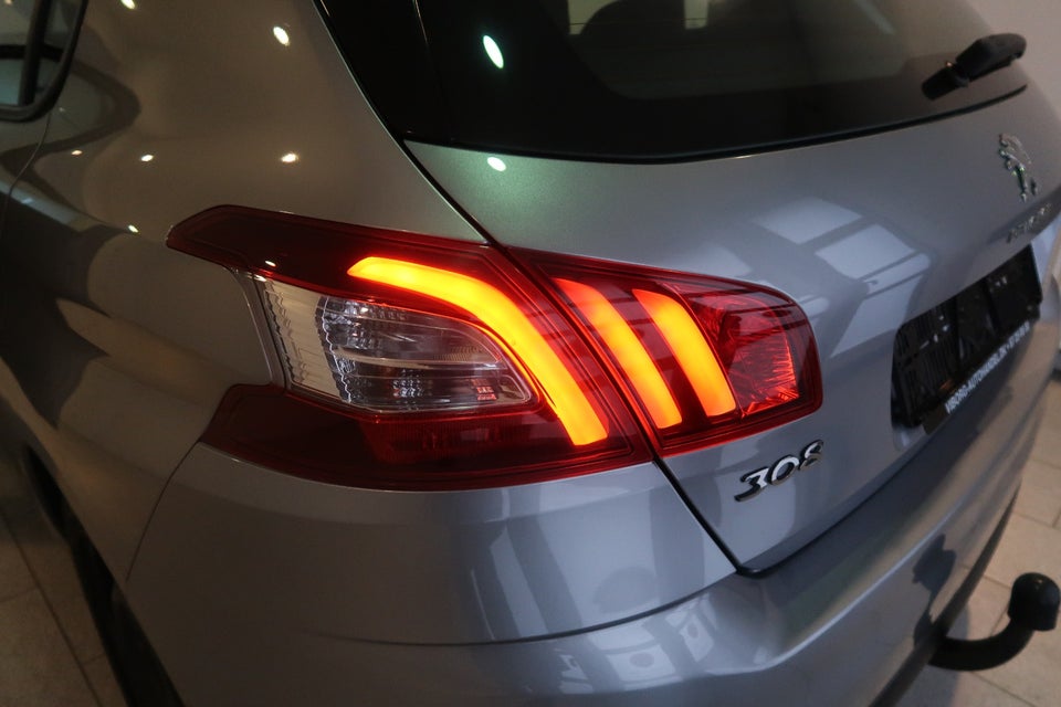 Peugeot 308 1,6 THP 125 Active 5d