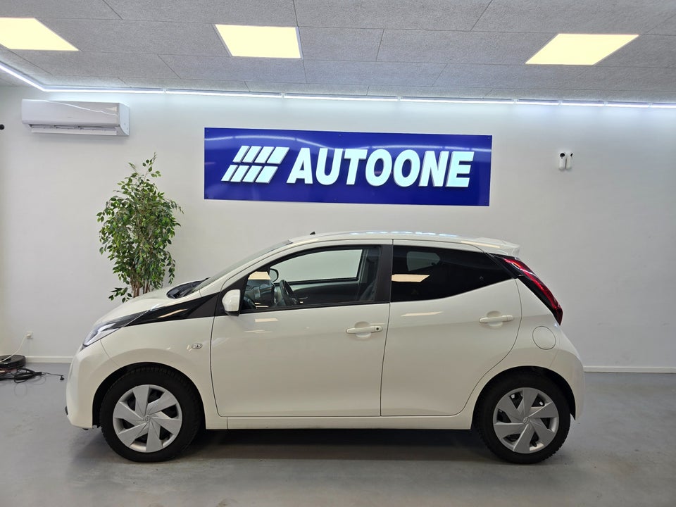 Toyota Aygo 1,0 VVT-i x-cellence 5d