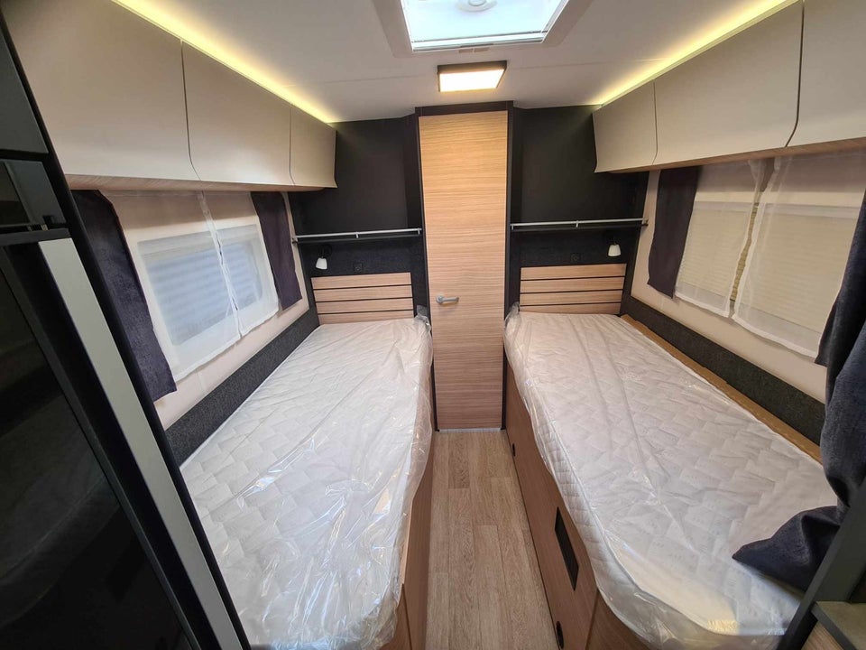 Hobby Optima De Luxe T70E 2,2 aut. 3d