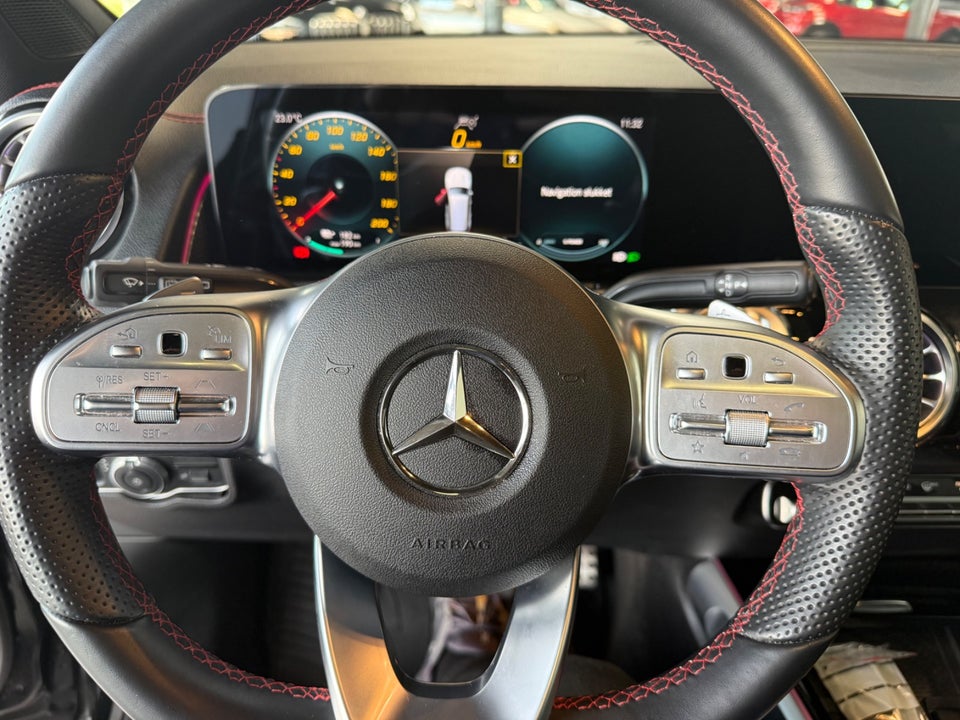 Mercedes EQB300 AMG Line 4Matic 7prs 5d