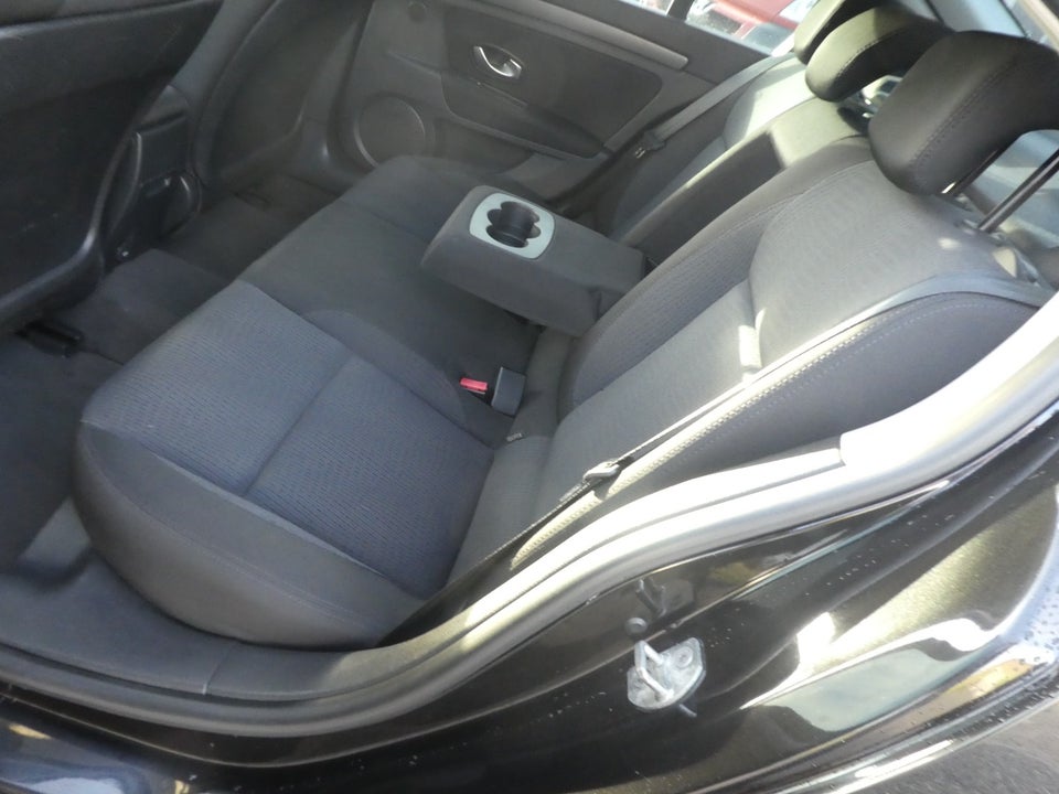 Renault Laguna III 1,5 dCi 110 Dynamique 5d