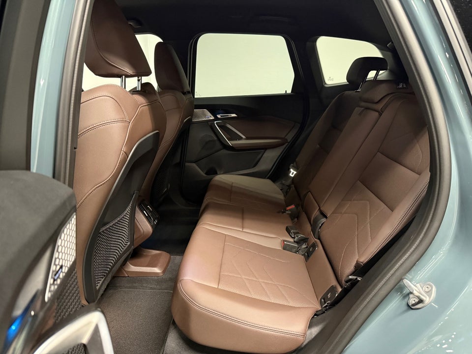 BMW iX1 xDrive30 Fully Charged M-Sport 5d