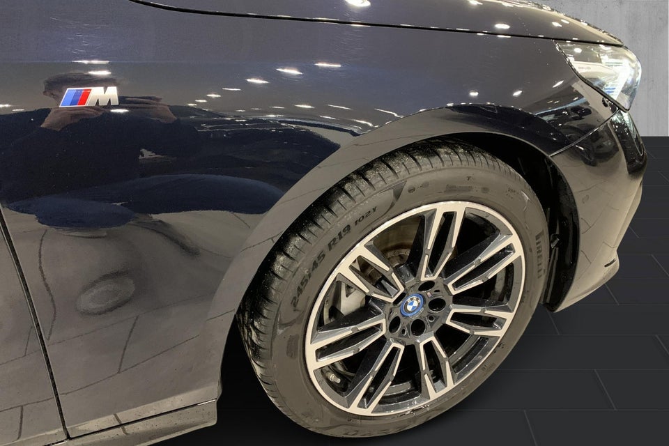 BMW i5 eDrive40 M-Sport 4d