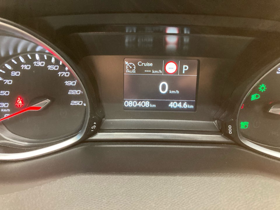 Peugeot 308 1,5 BlueHDi 130 Prestige SW EAT6 5d