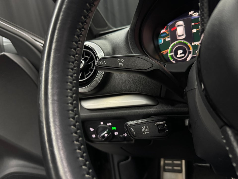 Audi A3 1,4 e-tron S-line Sportback S-tr. 5d