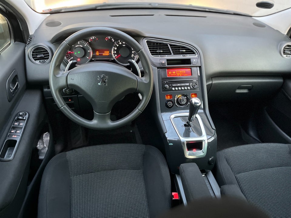 Peugeot 5008 1,6 HDi 112 Premium ESG 5d