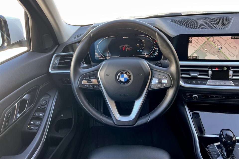 BMW 330e 2,0 Sport Line aut. 4d