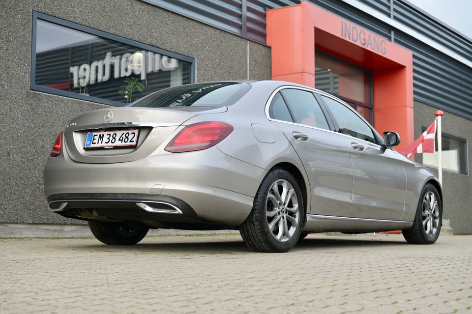 Mercedes C220 d 2,0 Advantage aut. 4d