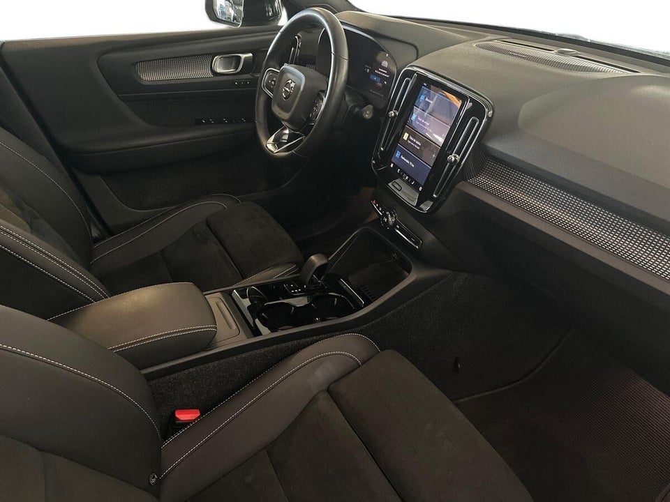 Volvo XC40 P6 ReCharge Pro 5d