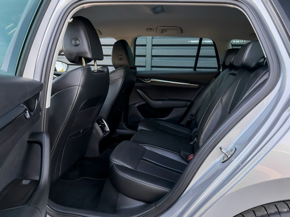 Skoda Octavia 1,4 TSi iV Style Combi DSG 5d