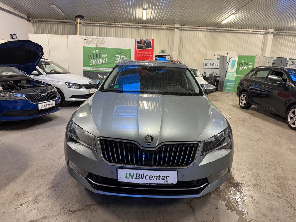 Skoda Superb 1,4 TSi 150 Business Executive Combi DSG 5d