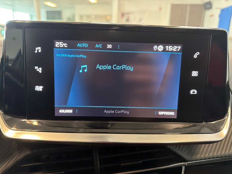 Peugeot 208 1,2 PureTech 100 Allure Sky 5d