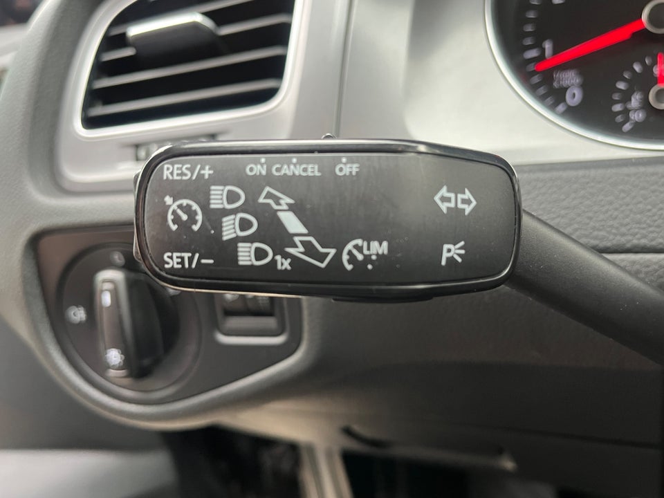 VW Golf VII 1,2 TSi 105 Comfortline Variant BMT 5d