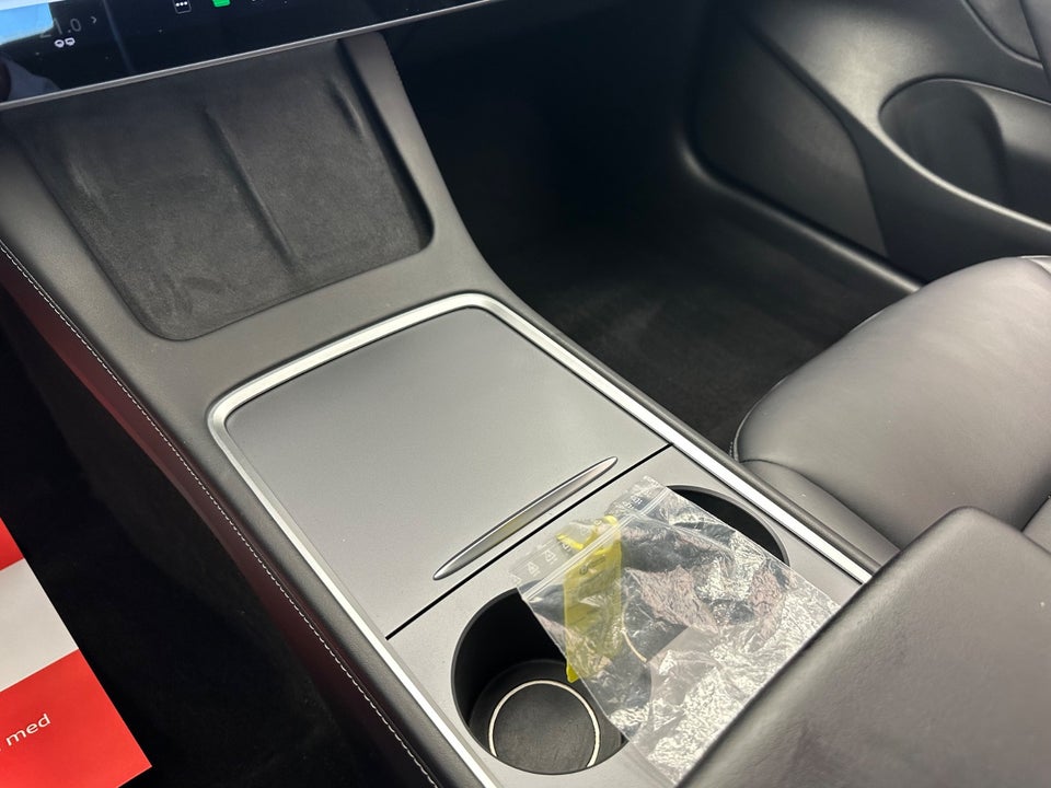 Tesla Model 3 Standard Range+ RWD 4d
