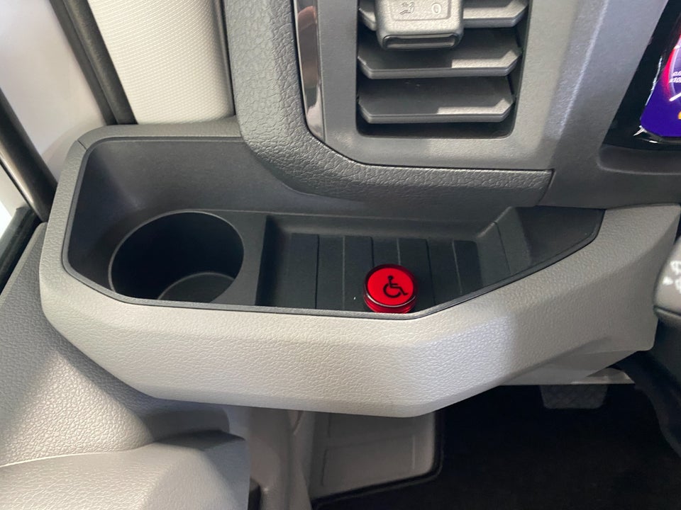 MAN TGE 2,0 3.140 Kombi L3H2 aut. FWD