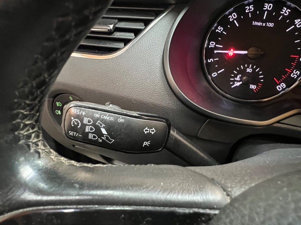 Skoda Octavia 2,0 TDi 150 Elegance Combi DSG 5d